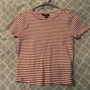 Forever 21 t-shirt in size M